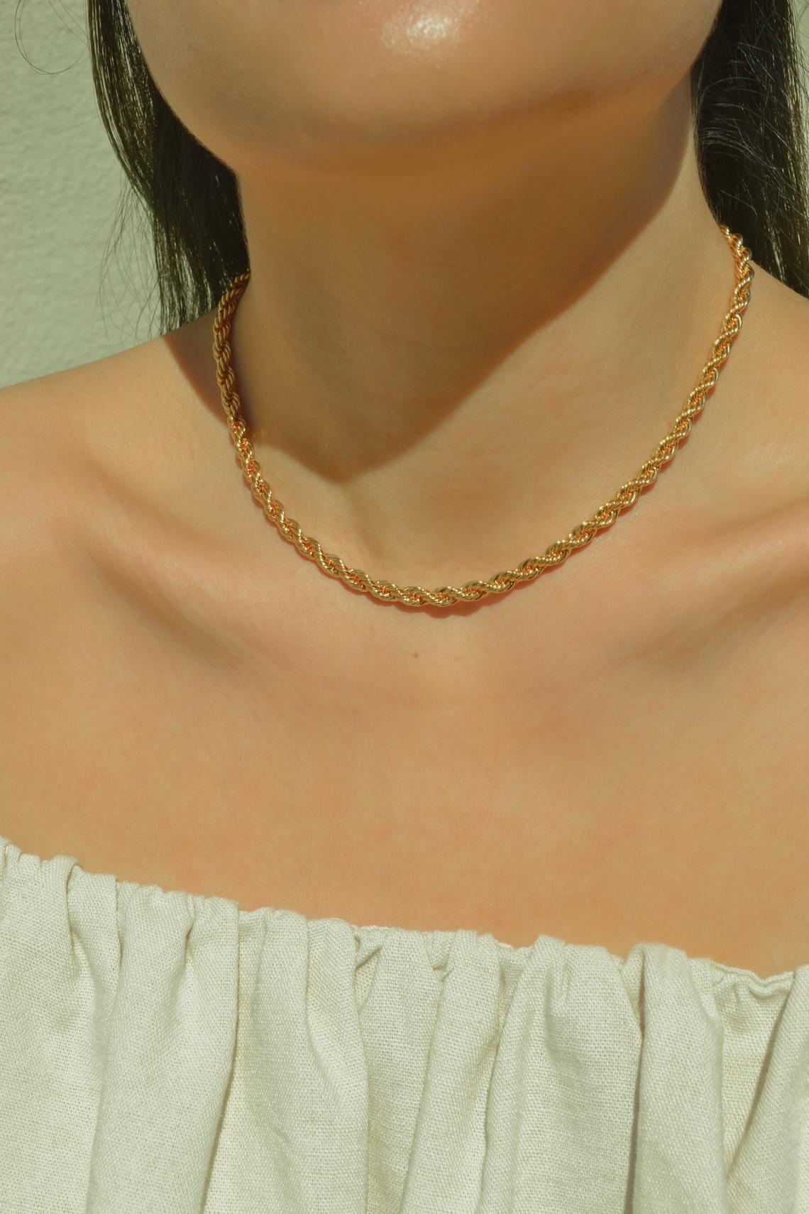 Lizzie Bennett Rope Necklace